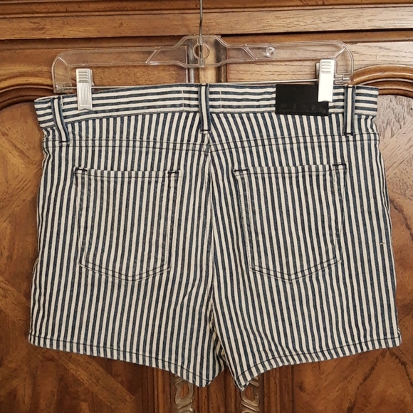 Theory Indigo and White Striped Denim 5 Pocket Jeans Shorts, Size 28 - Picture 5 of 11